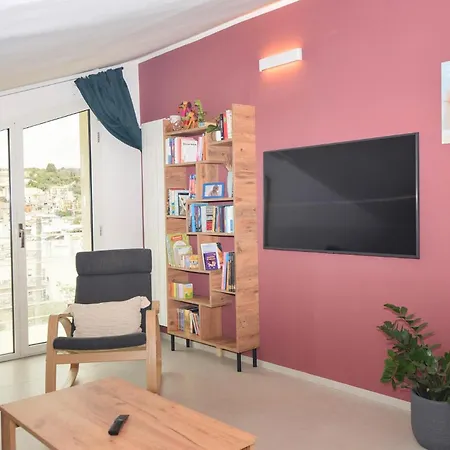 Amazing In With Kitchenette Holiday home *